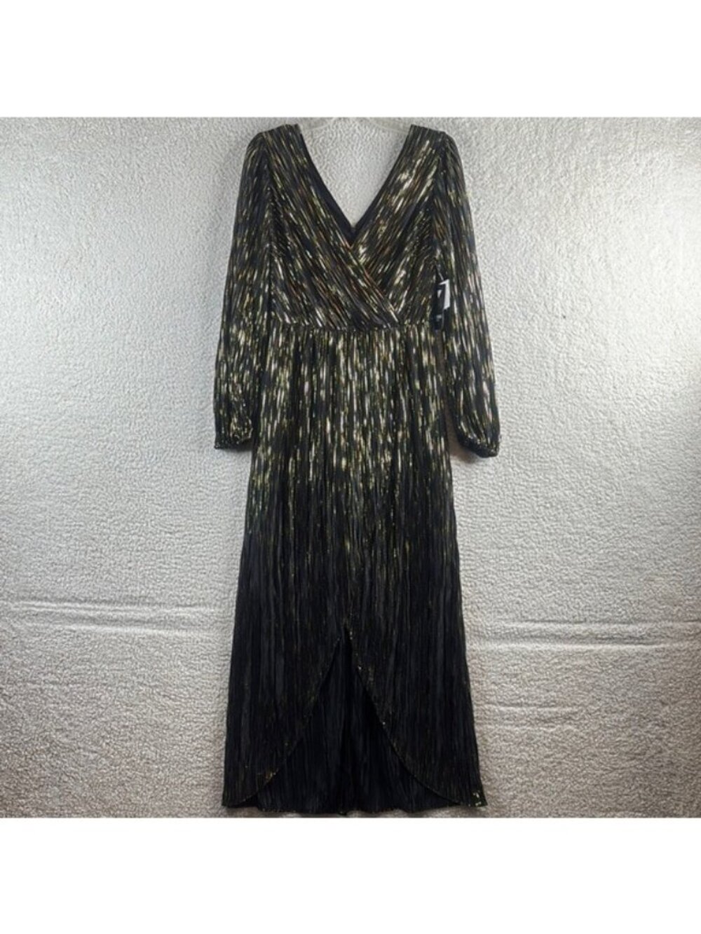 NWT GUESS Womens Black Gold Metallic V-Neck Faux Wrap Maxi Tulip Dress Size 6